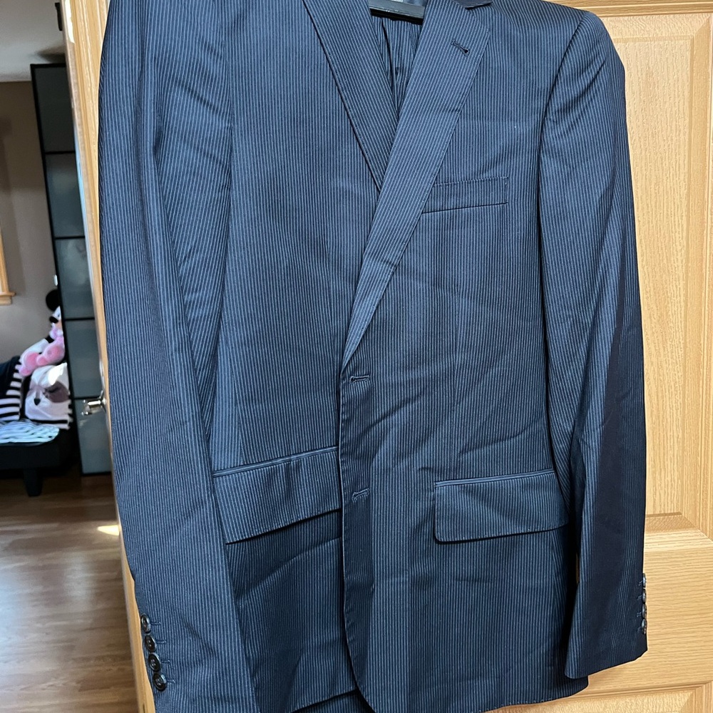 H&M size 38 pants size 33 like new
